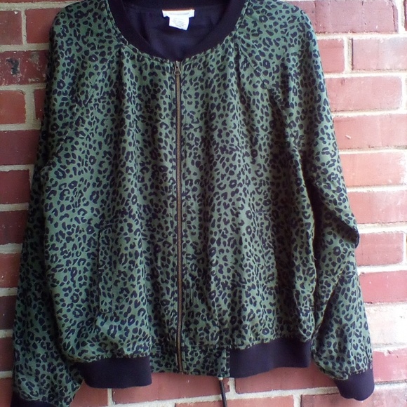 Beach Lunch Lounge Jacket - Picture 1 of 5